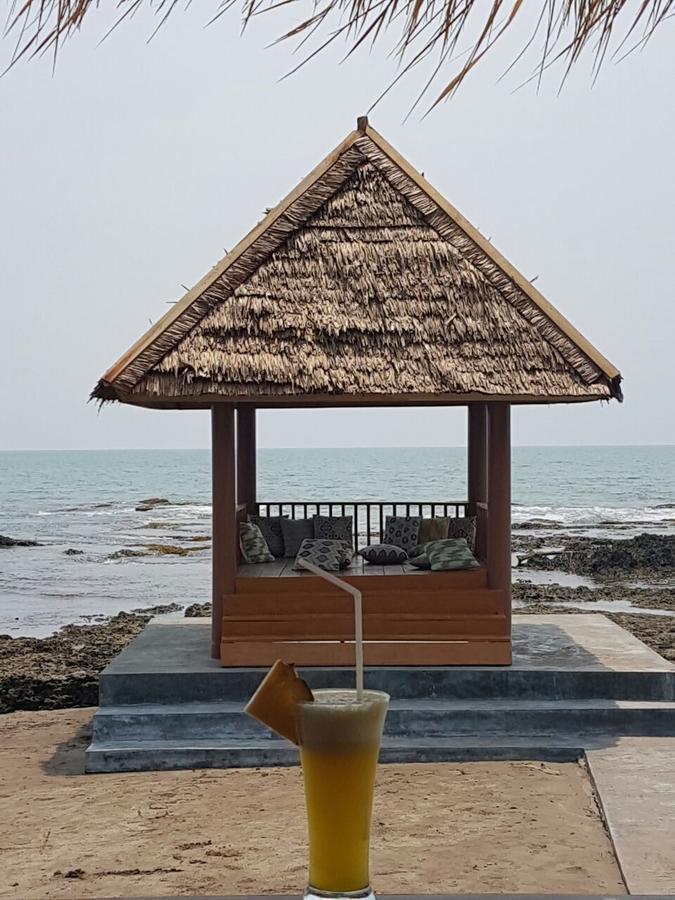 Double G Resort Anyer Bulakan Екстер'єр фото